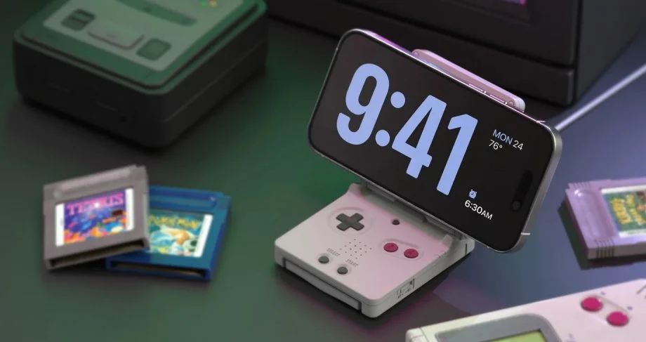 Для iPhone вышла беспроводная зарядка в виде игровой консоли Game Boy