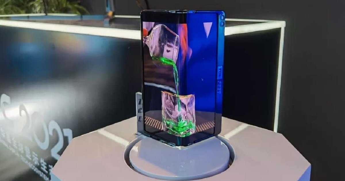 TCL unveils a prototype smartphone with a 360-degree foldable display