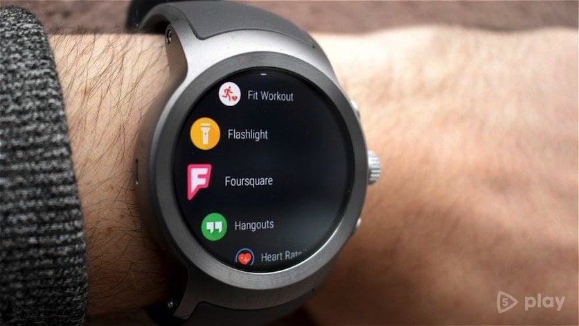 Wear OS will add a user-friendly interface for left-handers