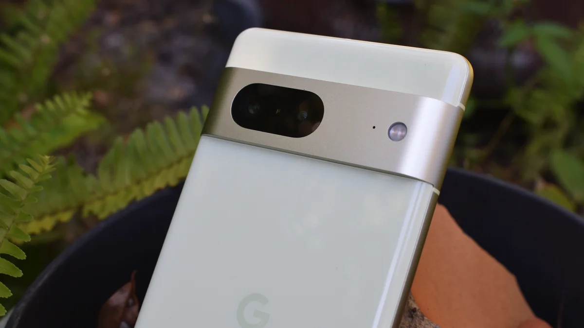 Камера Google Pixel 7 стремительно ворвалась в десятку лучших по версии лаборатории DxOMark