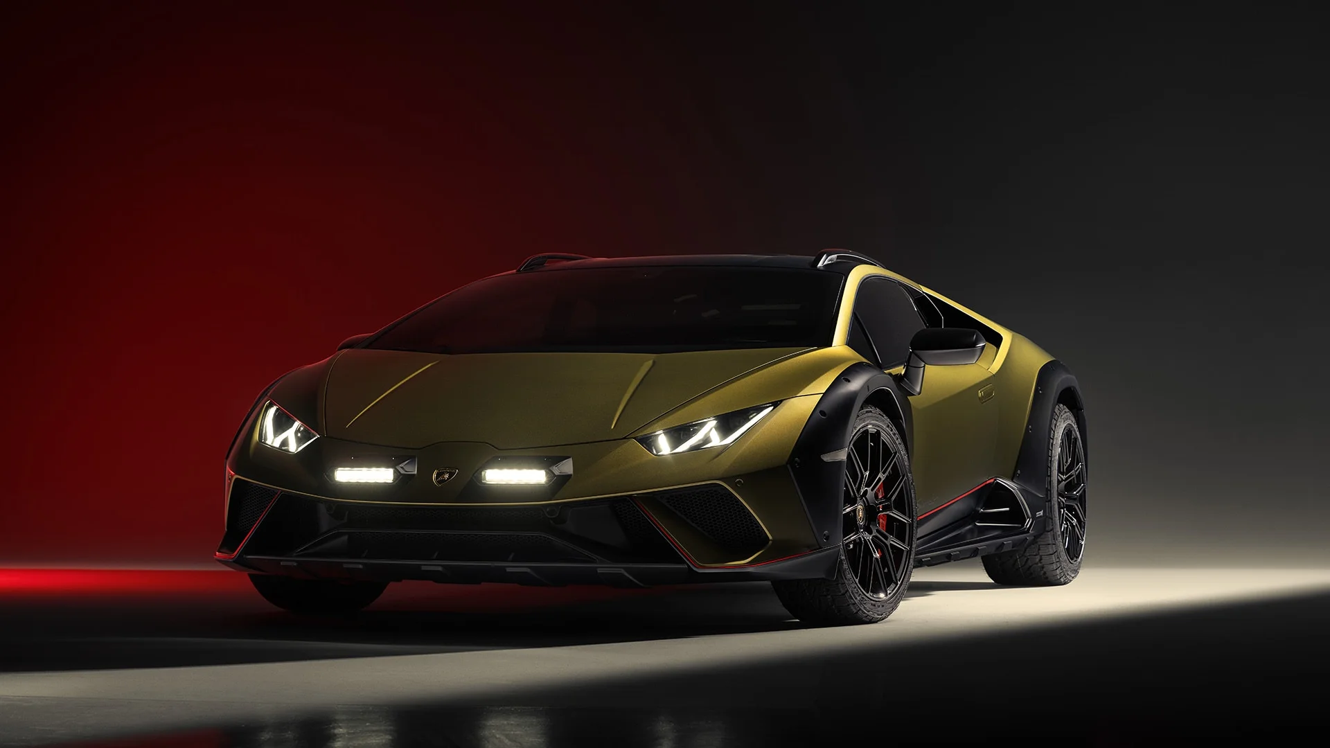 Lamborghini презентовала гиперкар для бездорожья