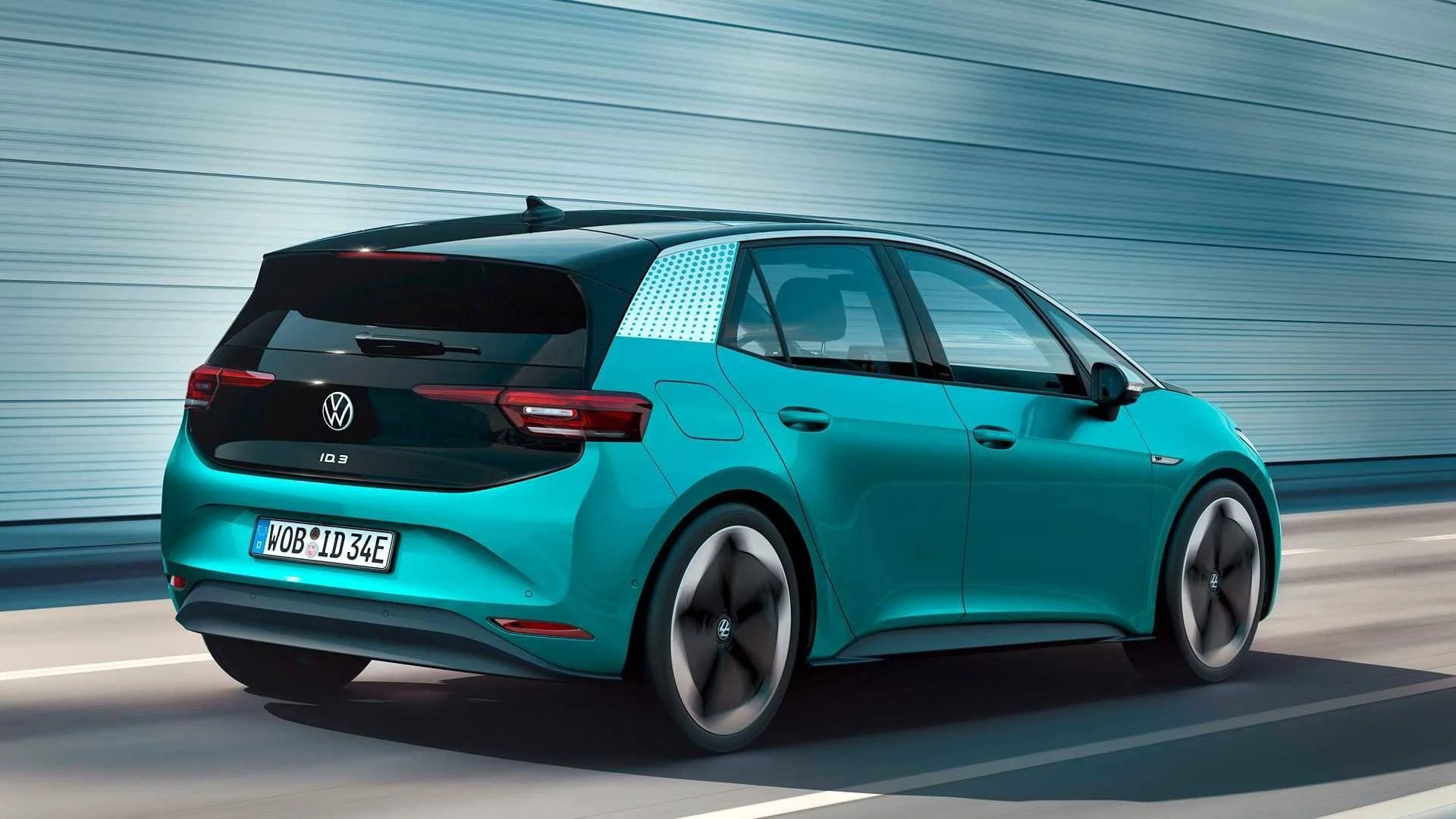 Volkswagen анонсировала обновленную версию своего электромобиля