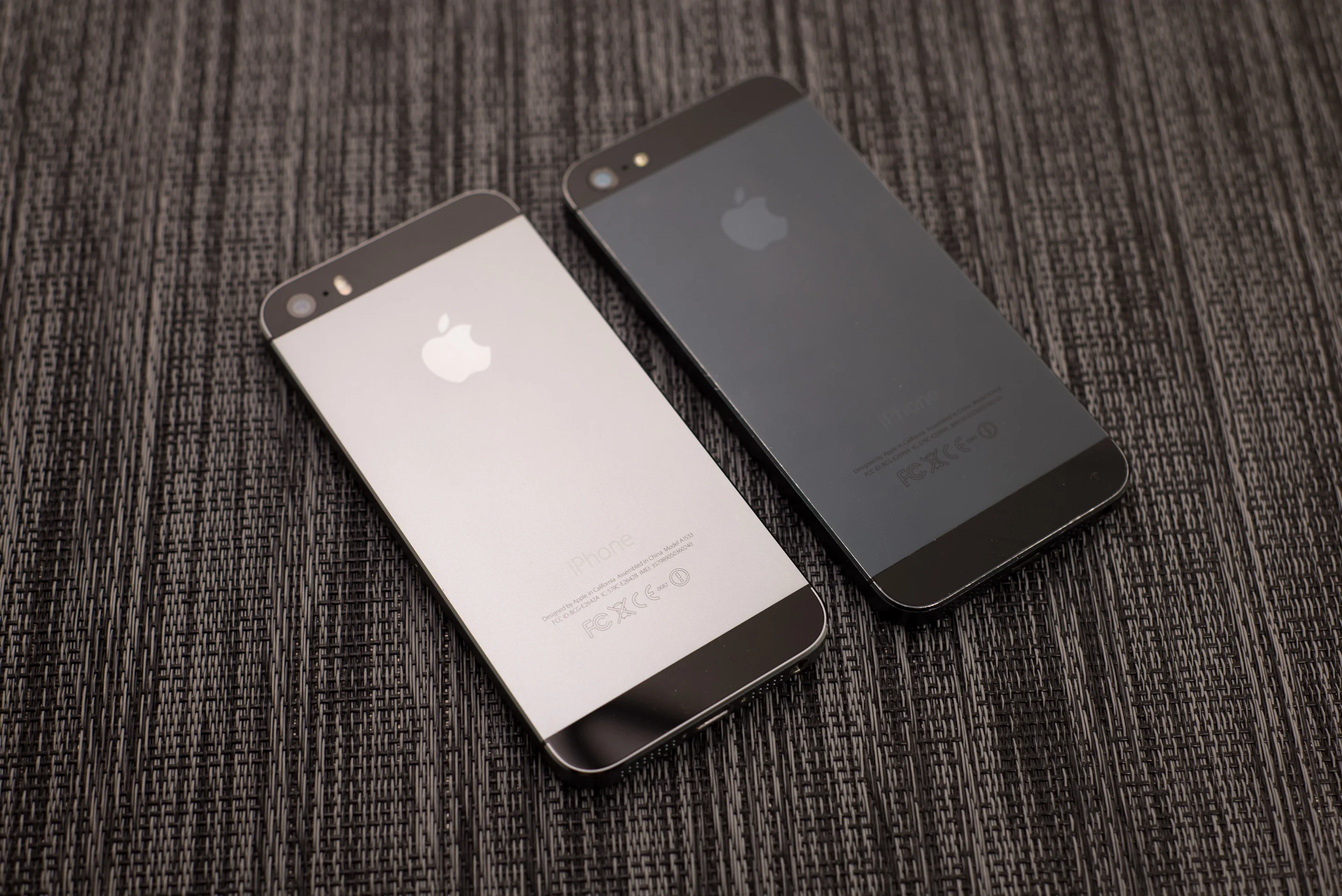 An unexpected release of software updates for the iPhone 5s and a number of other “oldies” took place