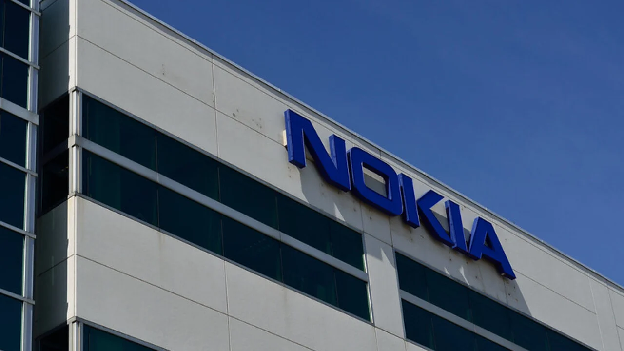 Nokia поменяла логотип в связи с переориентацией на другие сегменты рынка